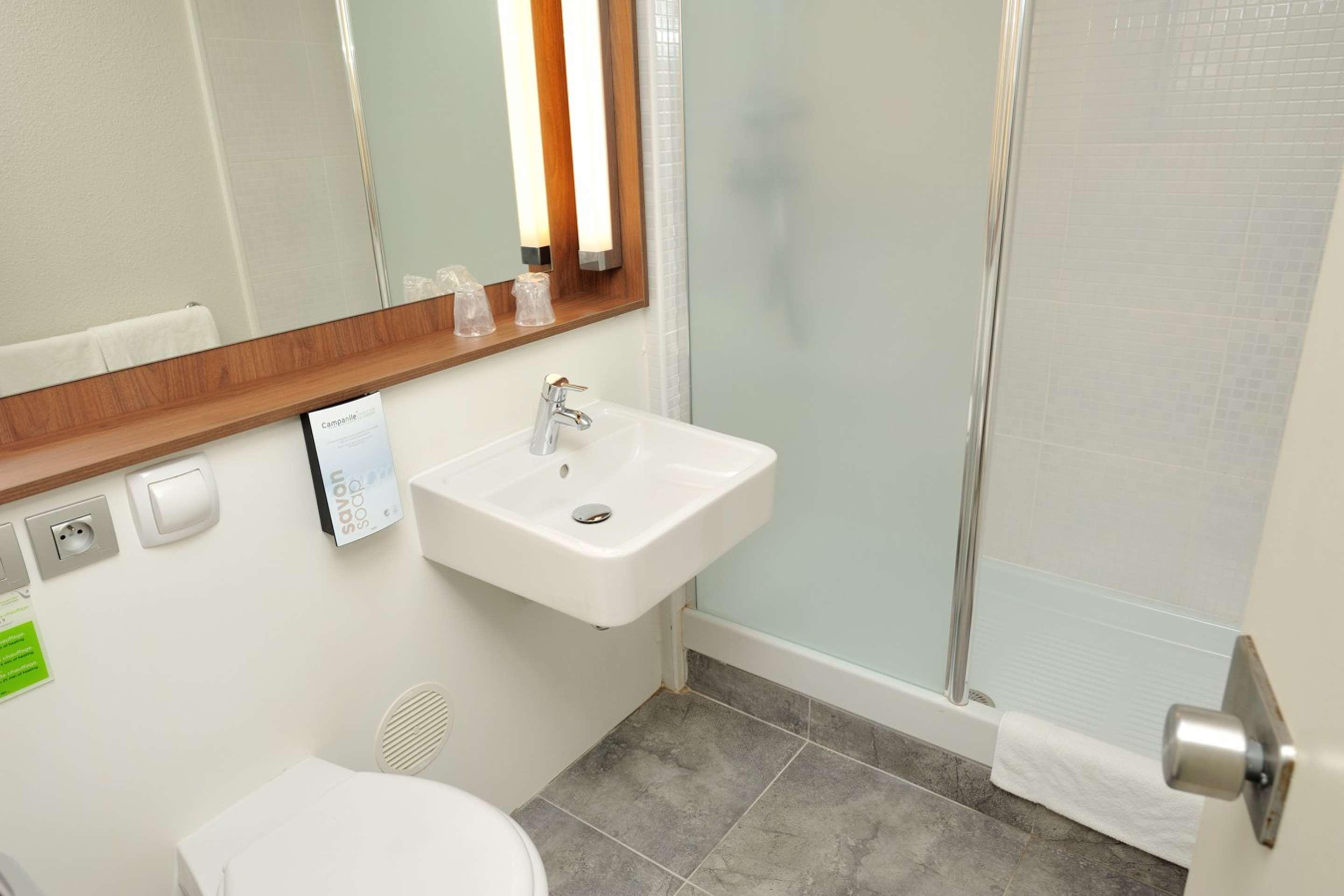 Campanile Hotel Beauvais Zewnętrze zdjęcie