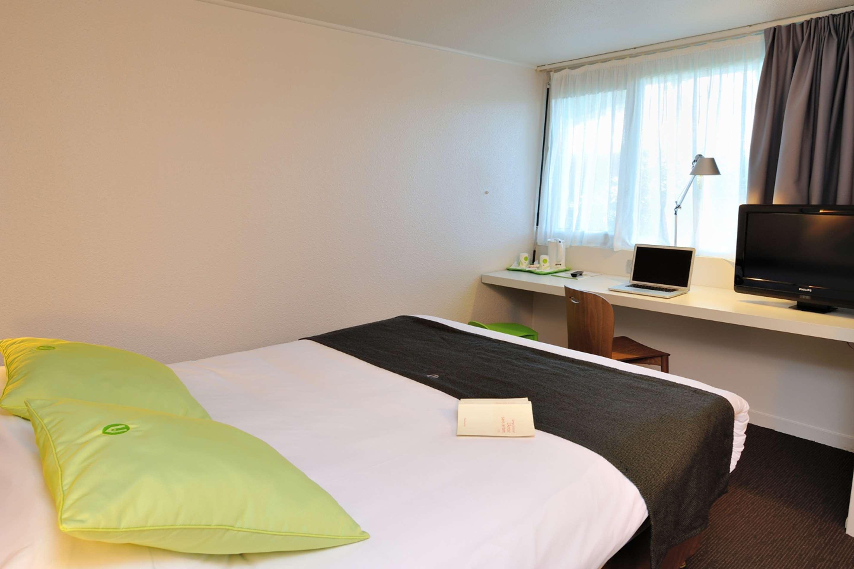 Campanile Hotel Beauvais Zewnętrze zdjęcie
