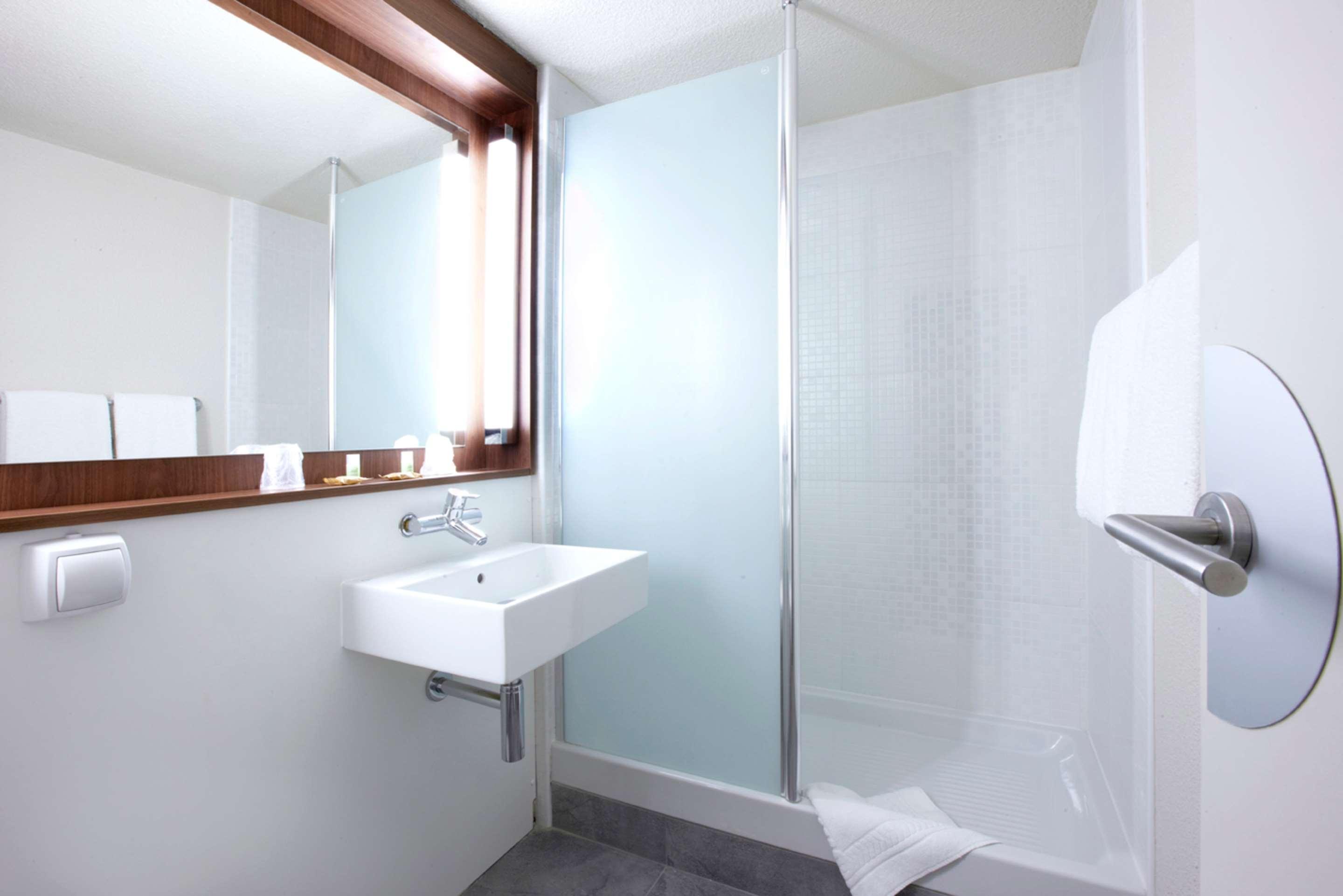 Campanile Hotel Beauvais Zewnętrze zdjęcie