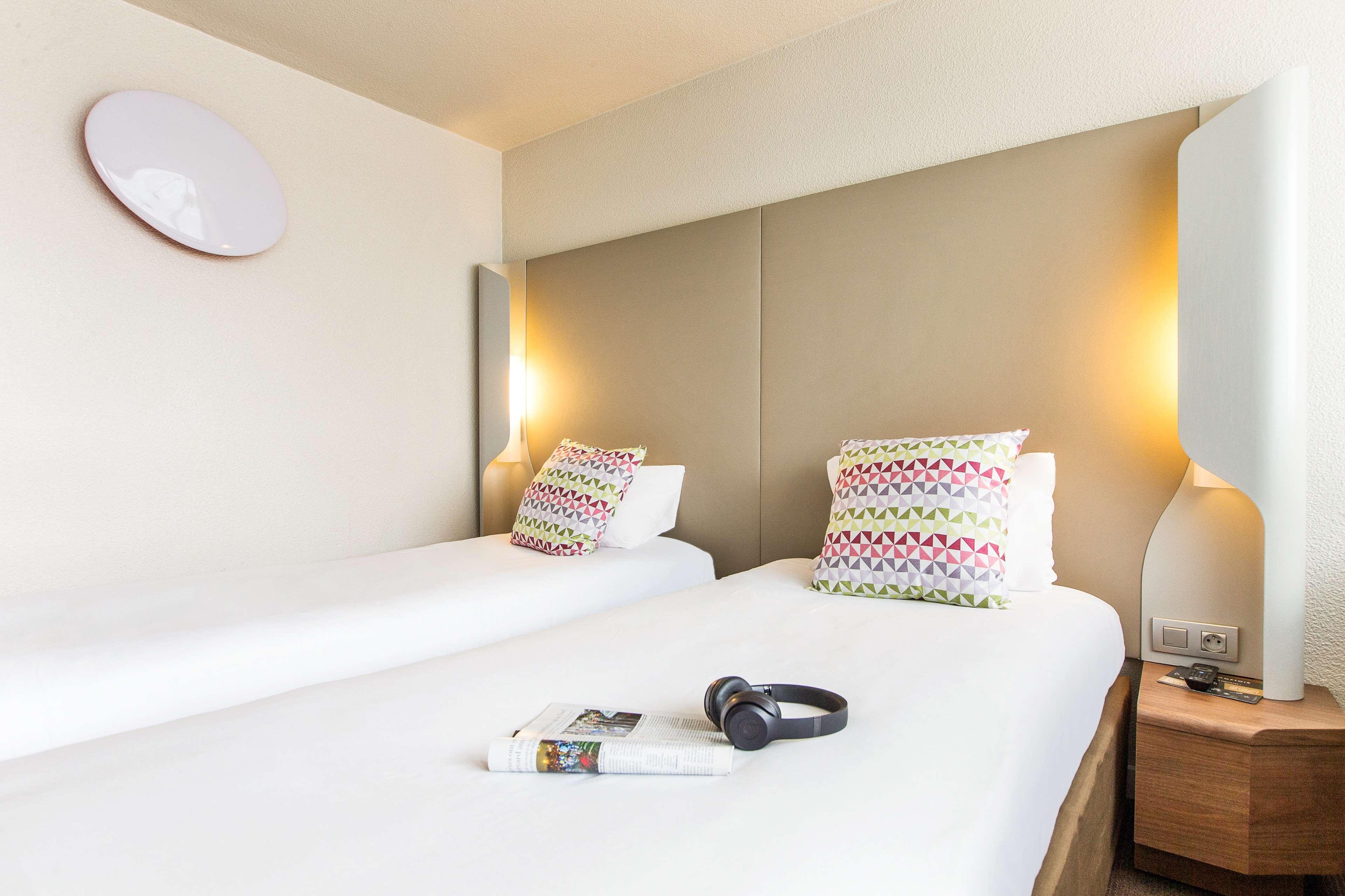 Campanile Hotel Beauvais Zewnętrze zdjęcie