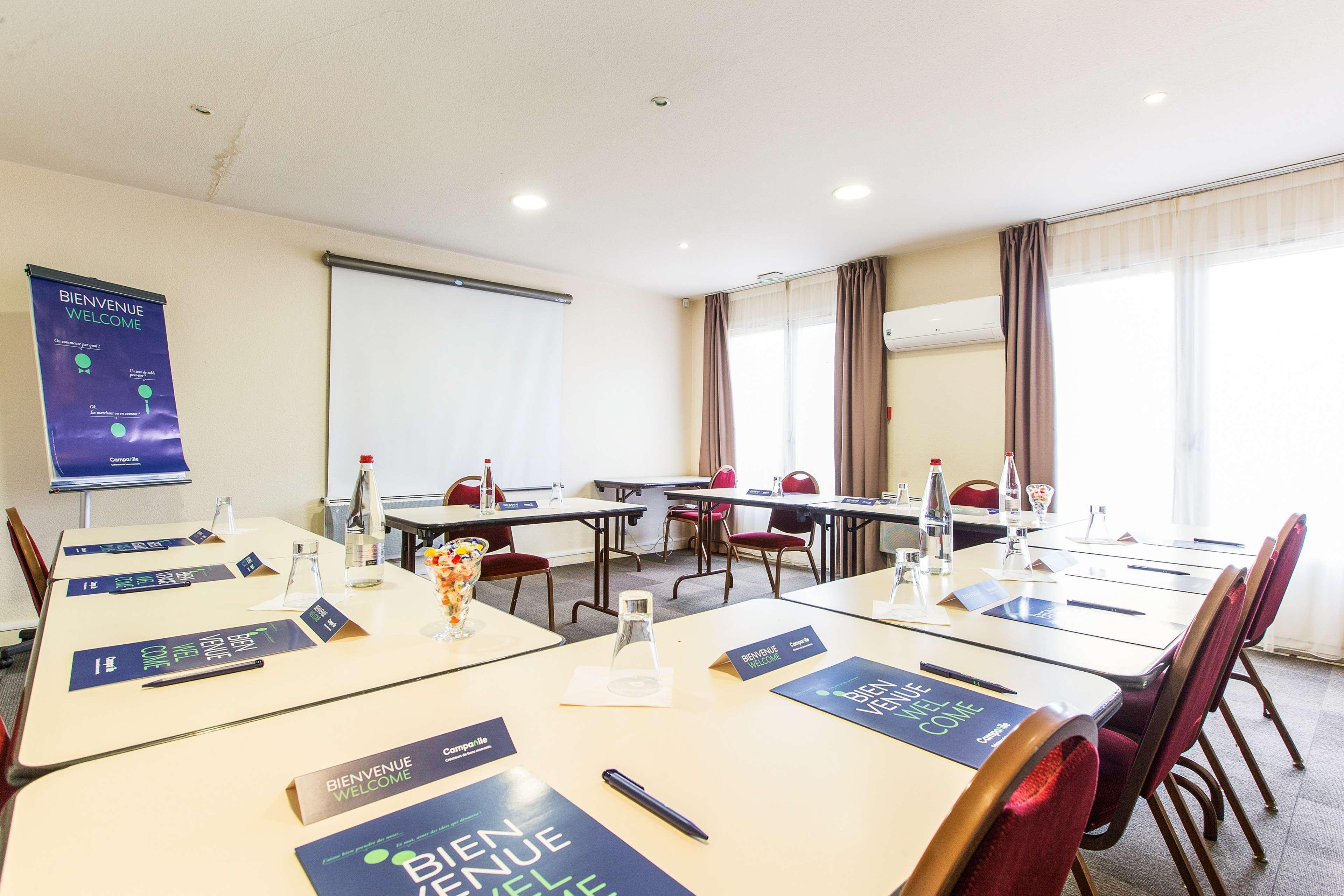 Campanile Hotel Beauvais Zewnętrze zdjęcie