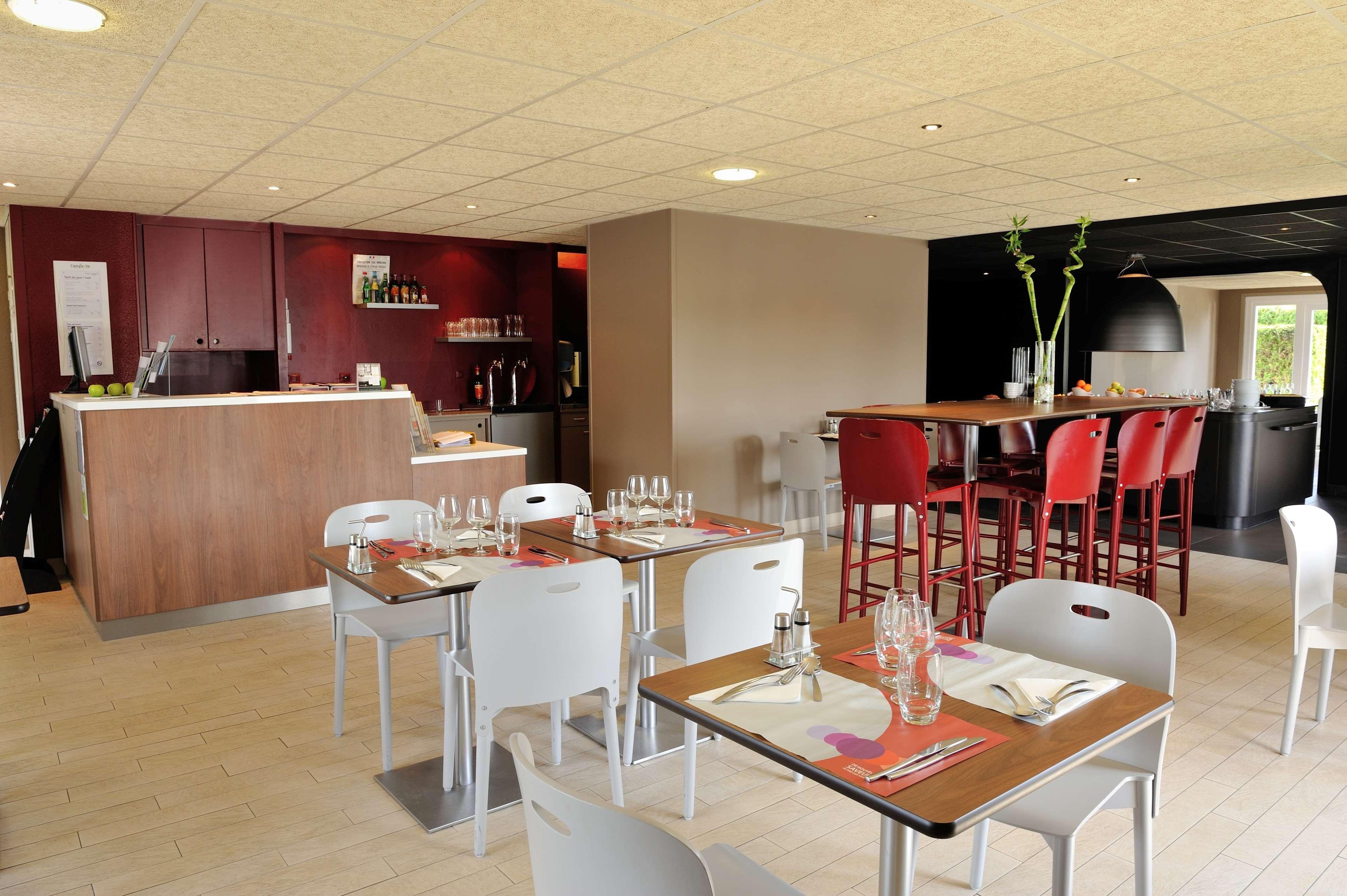 Campanile Hotel Beauvais Zewnętrze zdjęcie