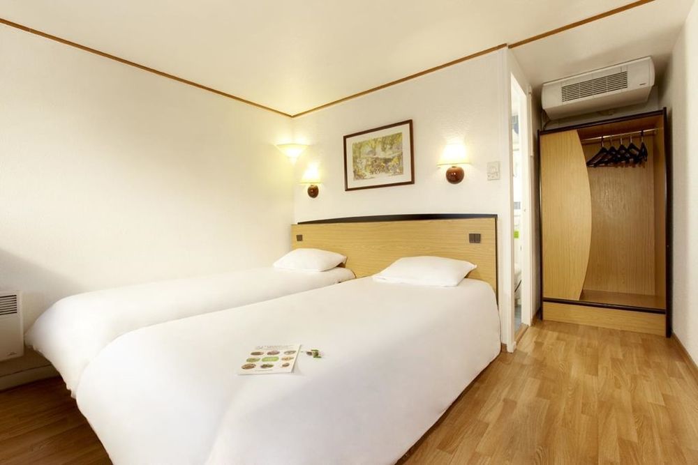 Campanile Hotel Beauvais Zewnętrze zdjęcie