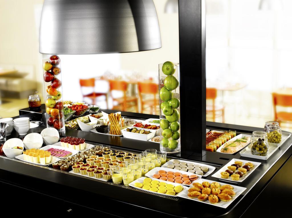 Campanile Hotel Beauvais Zewnętrze zdjęcie