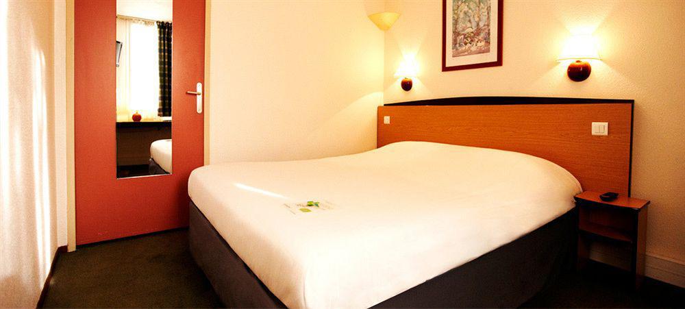 Campanile Hotel Beauvais Zewnętrze zdjęcie
